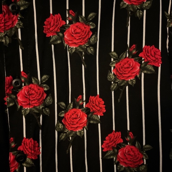 Vintage Patterned Button-Up Shirt - Picture 4 of 4